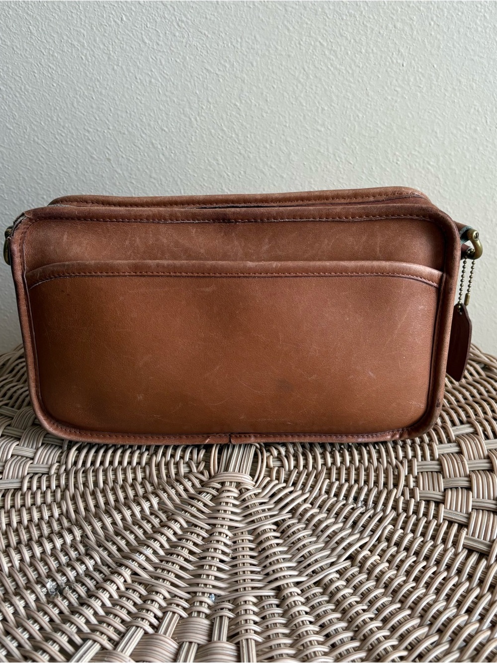 Vintage Coach Multi Compartment Zip Bag, Style No.9974 - Picture 2 of 9